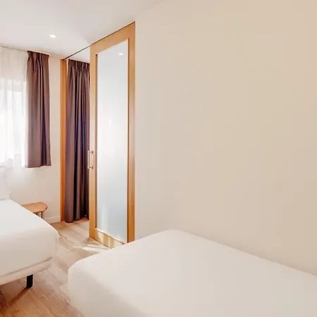Hotel Sercotel Arrahona