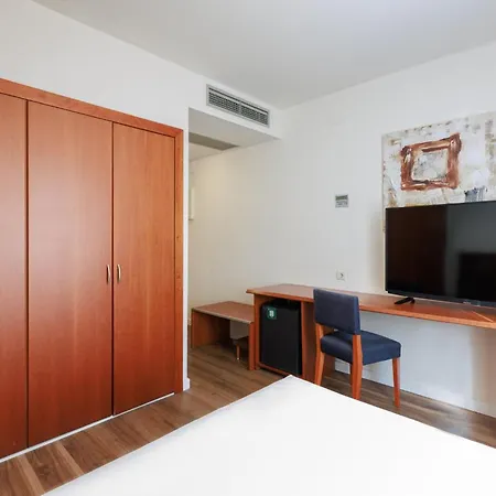 מלון Sercotel Arrahona סאבאדל